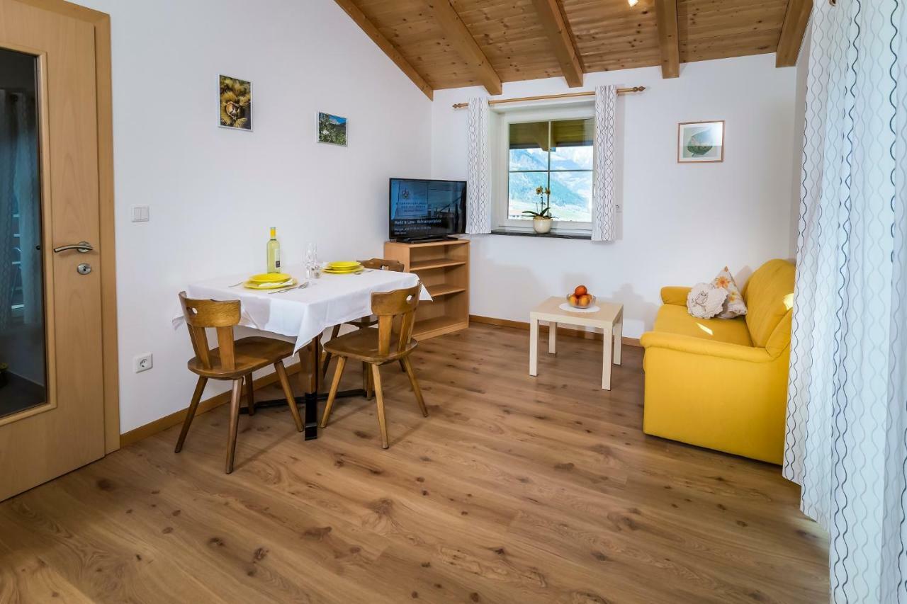 Mareinhof - Urlaub Auf Dem Apfelbauernhof Apartment Parcines Bagian luar foto