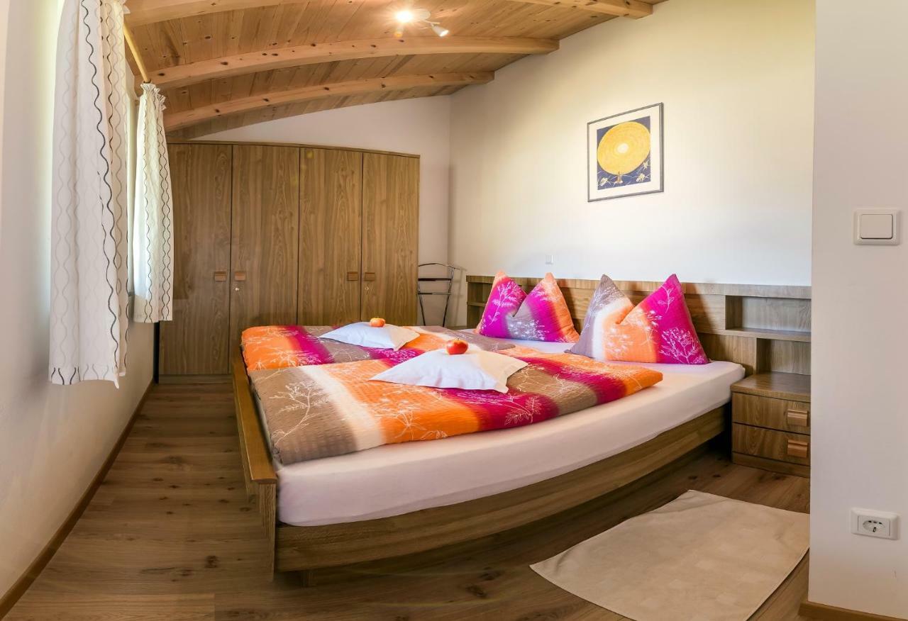 Mareinhof - Urlaub Auf Dem Apfelbauernhof Apartment Parcines Bagian luar foto